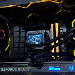 PC YNSTORE x TL-M10 x SOLID ( Ryzen 7 7800X3D / Ram 32GB / 500GB / RTX 5070 12GB )